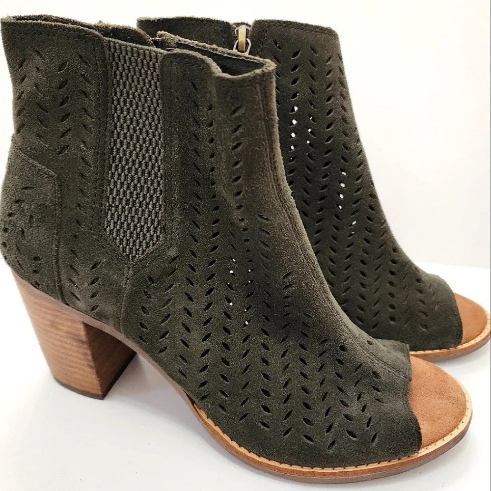 Toms Majorca Peep Toe Booties Olive Green Perforated Size 8.5